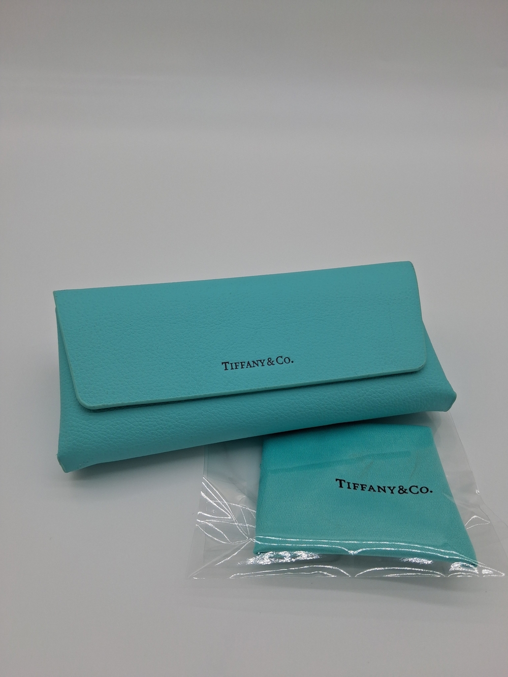 TIFFANY & CO. Blue Eyeglasses Sunglasses Case with Logo Cleaning Cloth - Picture 2 of 8